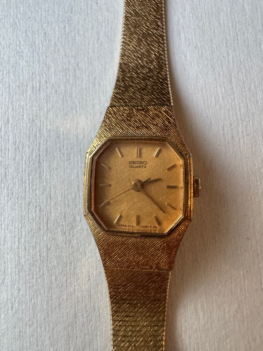 Vintage Seiko Women 2C21-5409 RO Gold Tone Dial Quartz Analog Watch Collectible